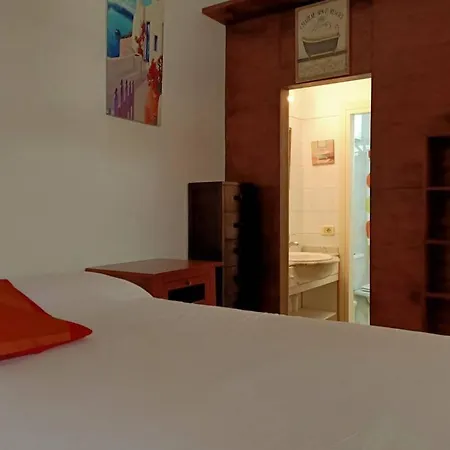 Apartamento-bungalow Con Jardin Y Garaje Apartment